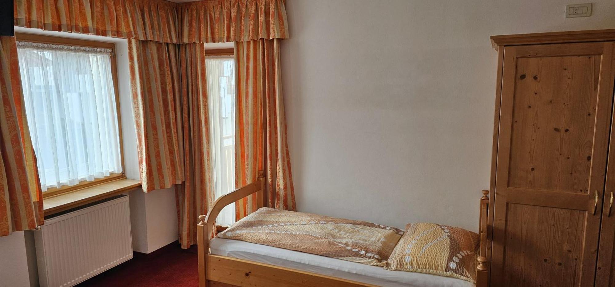 Hotel Garni Reutlingen 2*